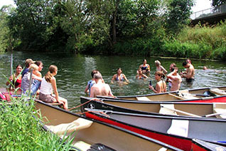 Gruppe im »Pool« Neckar
		